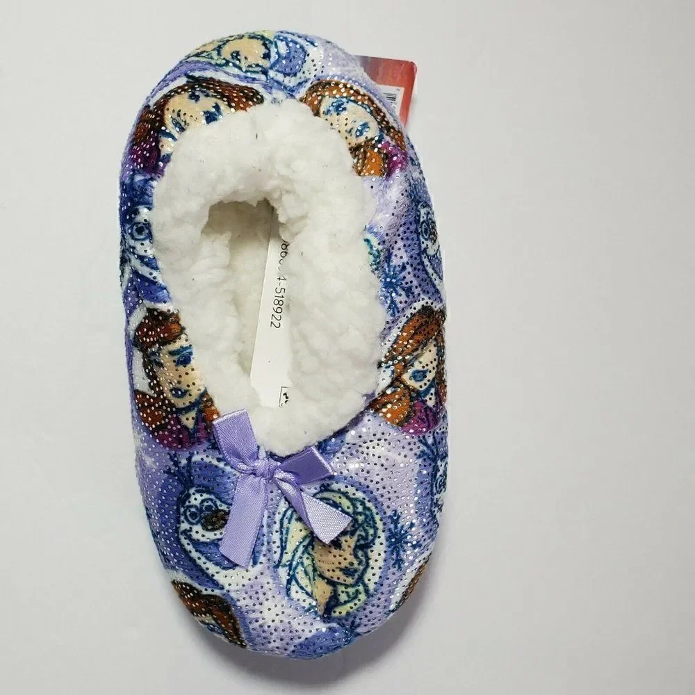 Disney Frozen II Slipper Socks Fuzzy Child S/M‎